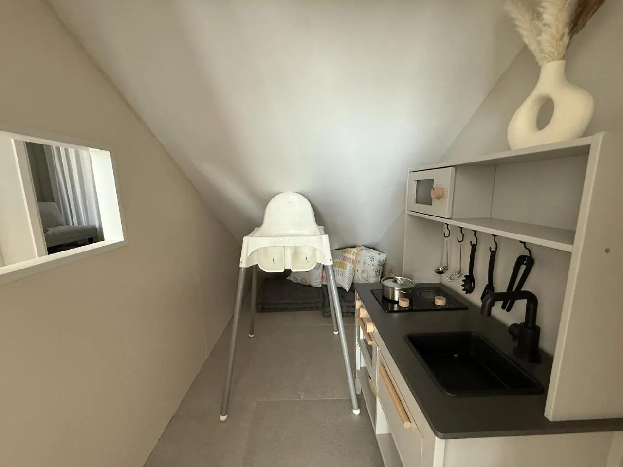 New Family Villa With Ps5, Garden And Playroom Dubai 0*,